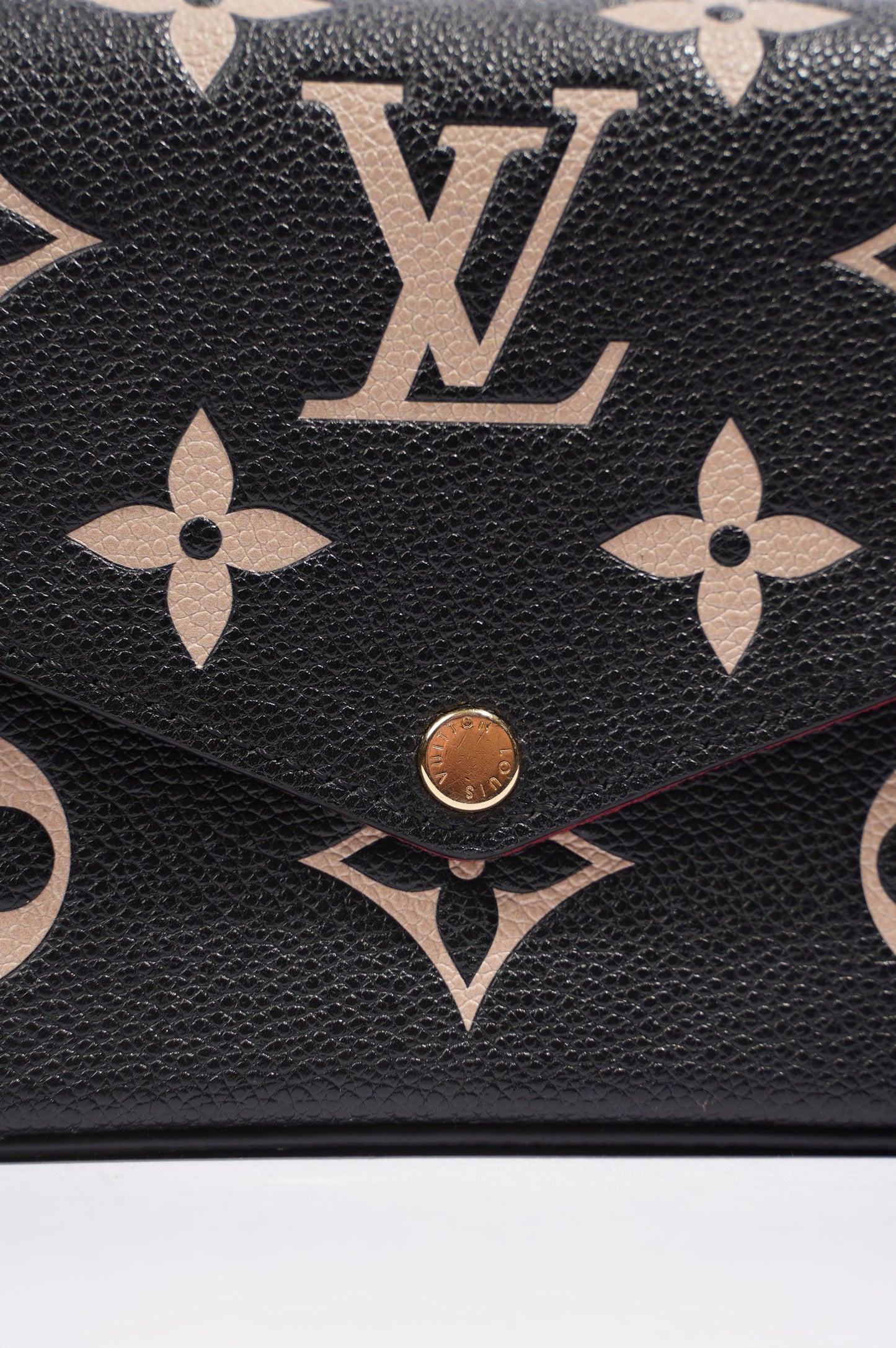 Louis Vuitton Womens Felicie Pochette Black / White Clutch