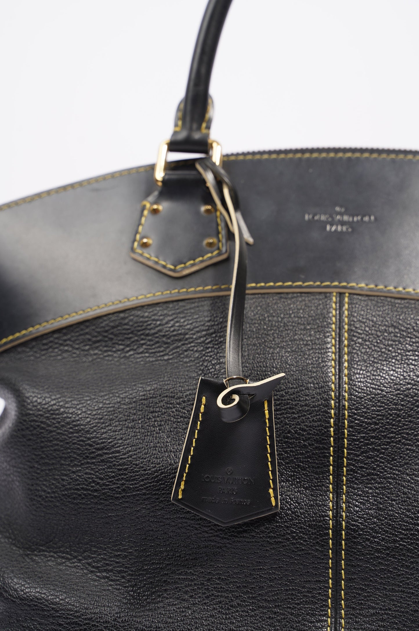 Louis Vuitton Womens Suhali Lockit Bag Black MM