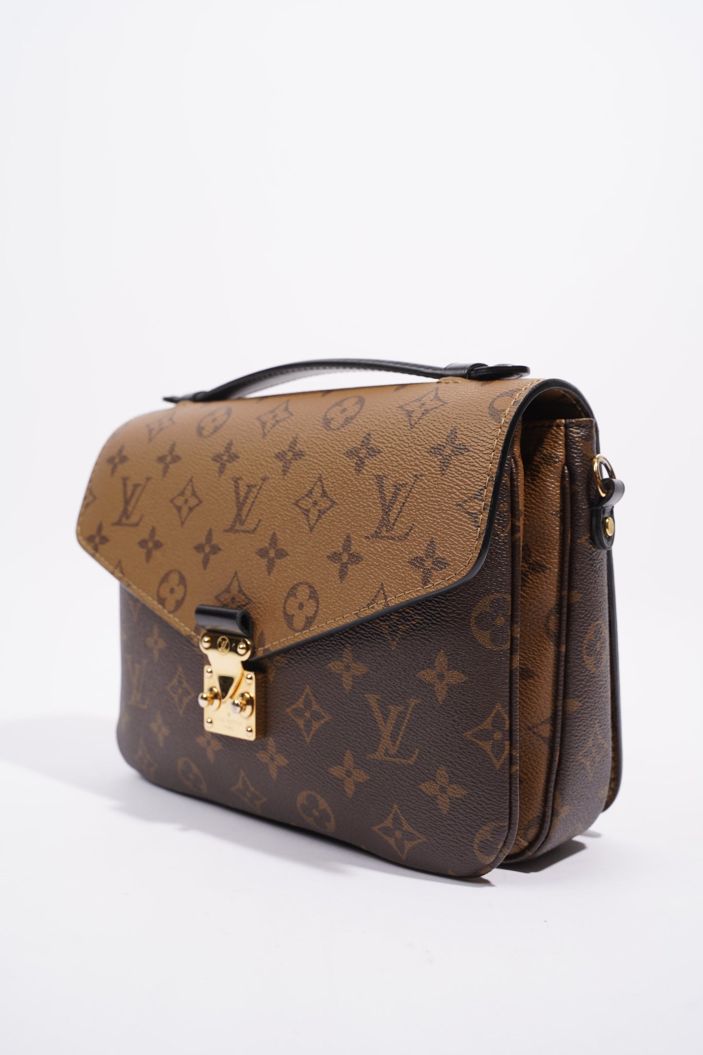 Louis Vuitton Womens Pochette Metis Reverse Monogram Clutch