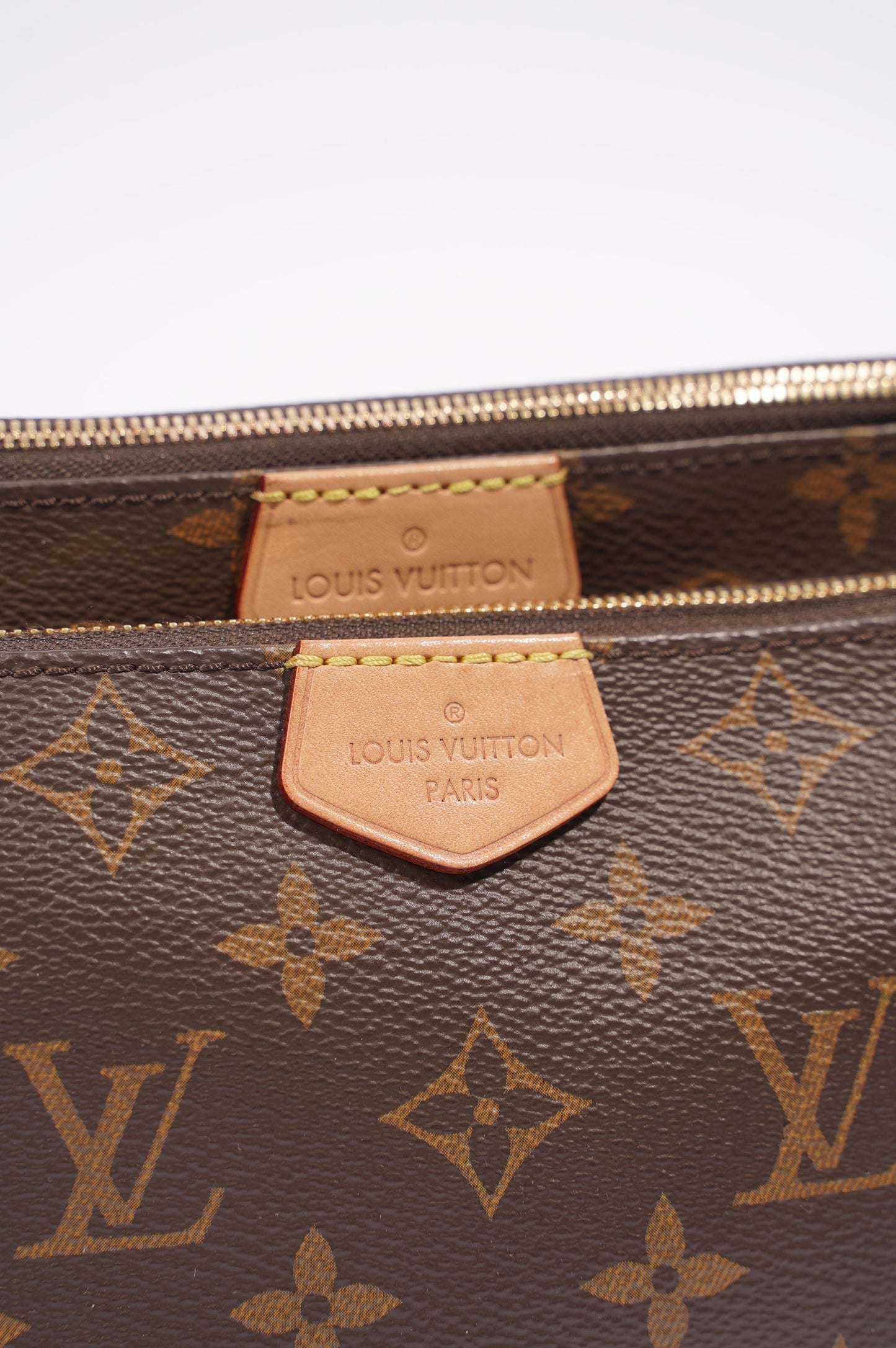 Louis Vuitton Womens Multi Pochette Accessoire Monogram Clutch