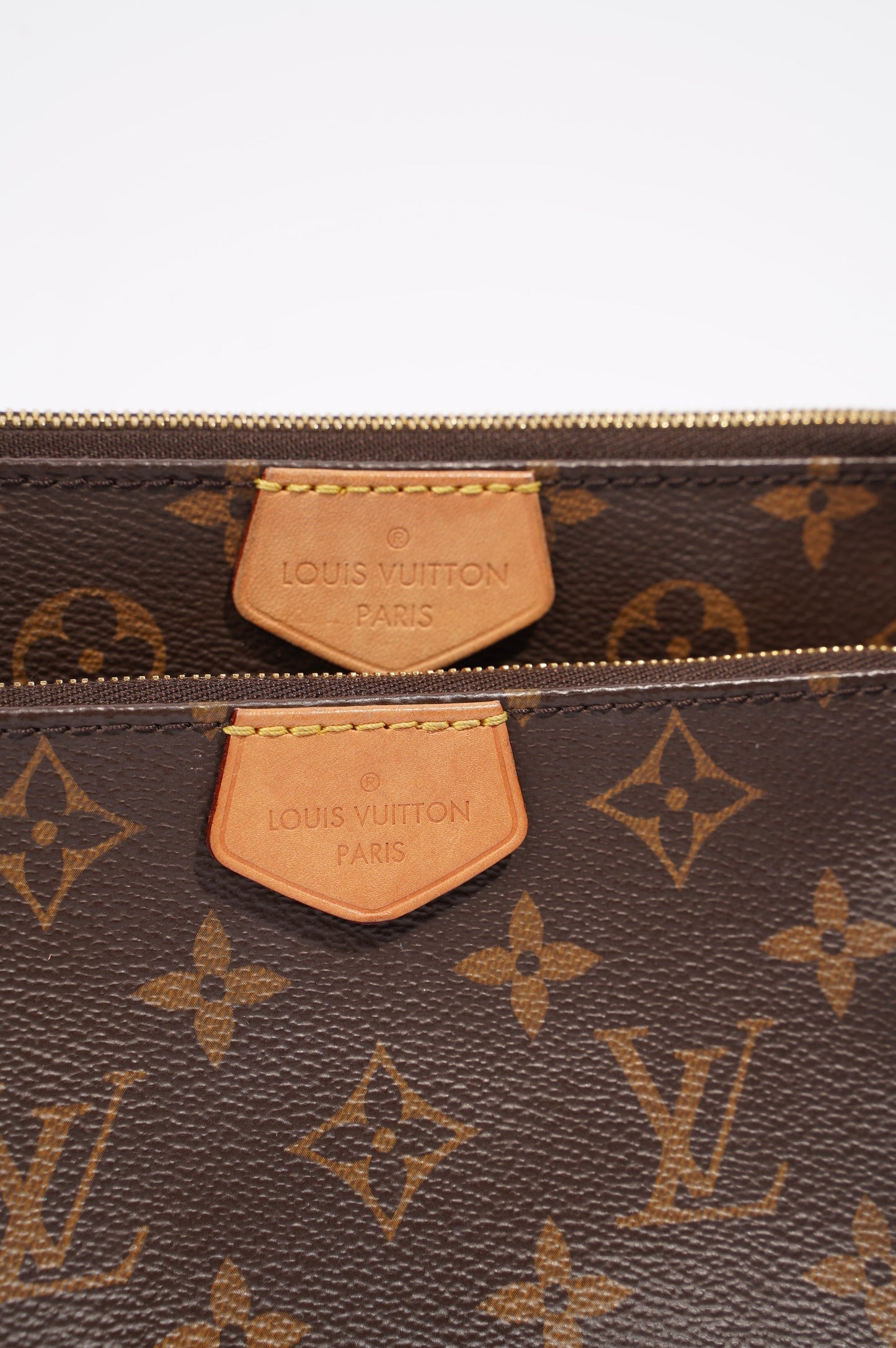 Louis Vuitton Womens Multi Pochette Accessoire Monogram Clutch