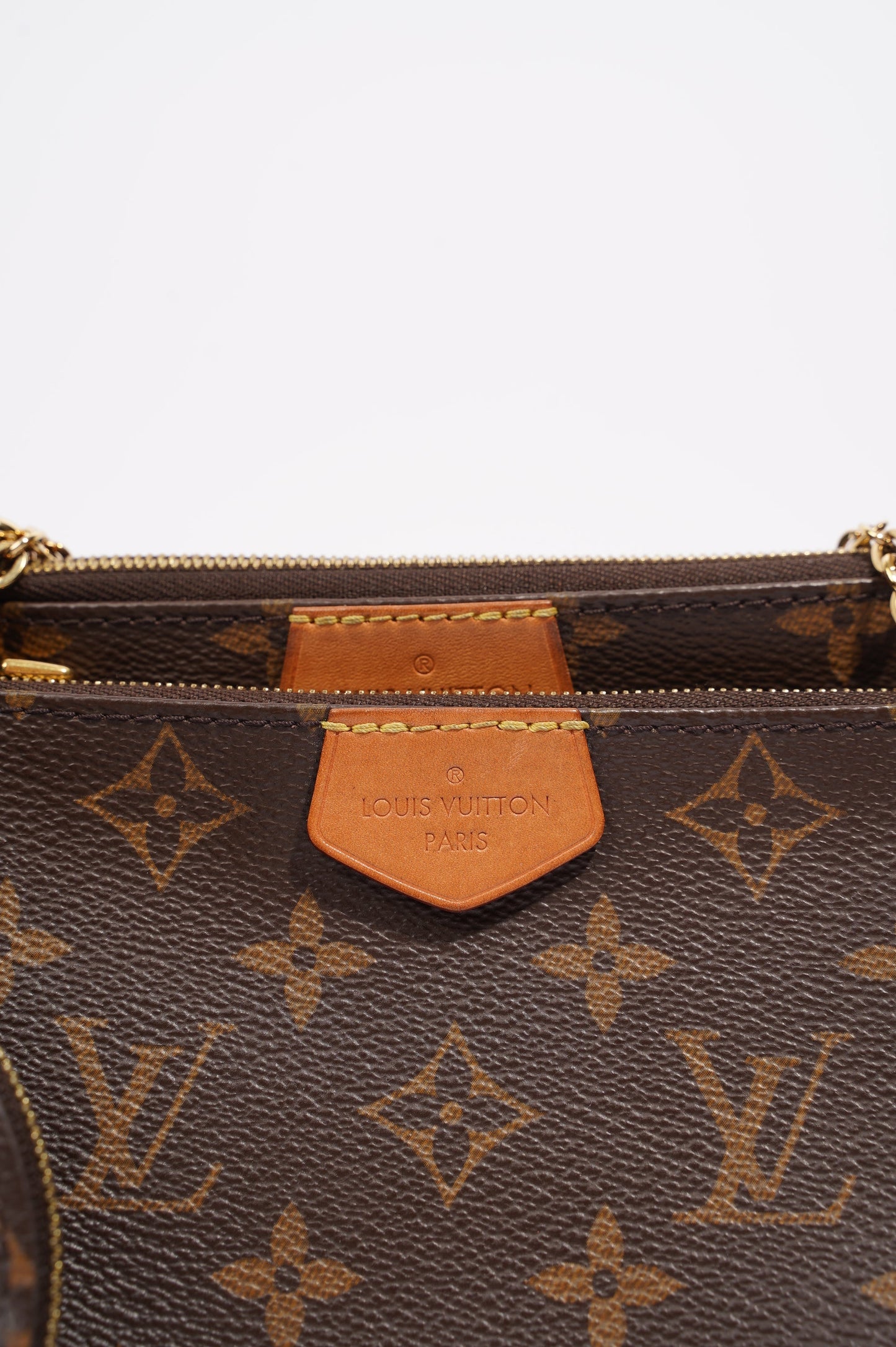 Louis Vuitton Womens Multi Pochette Accessoire Monogram Canvas Clutch