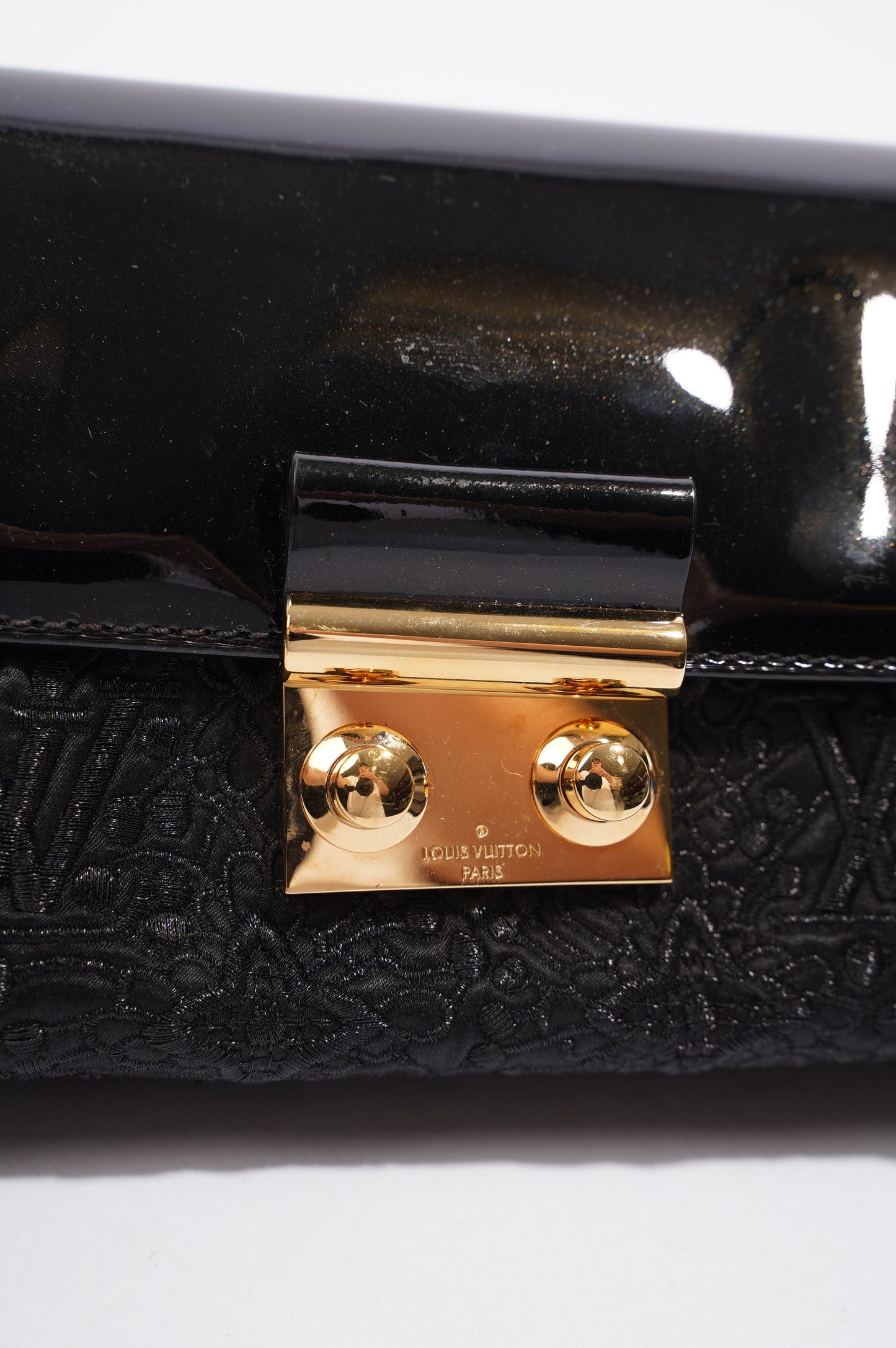 Louis Vuitton Womens Patent Clutch Black