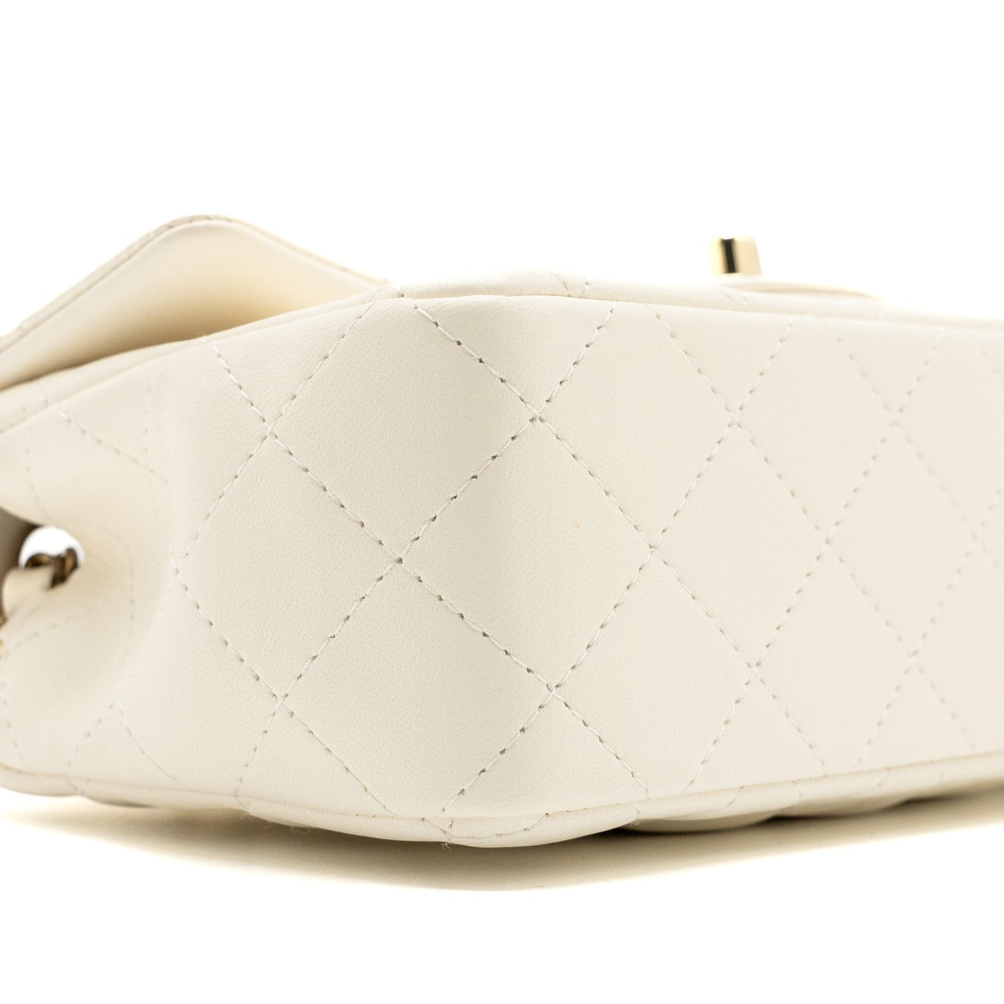 Chanel Mini Rectangular Flap Bag Lambskin White L (microchip)