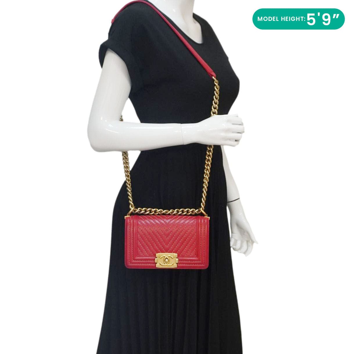Chanel Boy Flap Small Chevron Leather Shoulder Bag Red