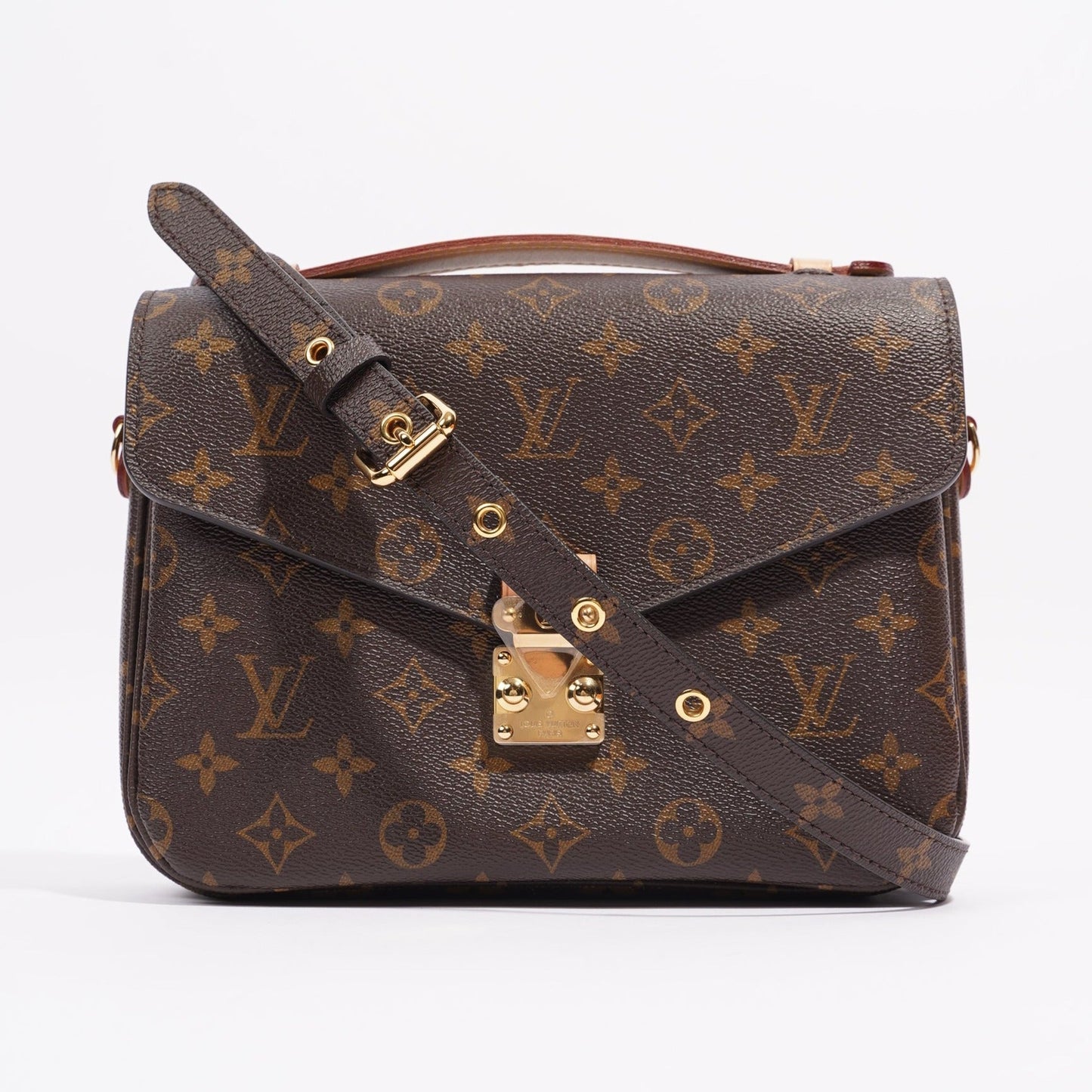 Louis Vuitton Womens Pochette Metis Monogram Canvas Clutch
