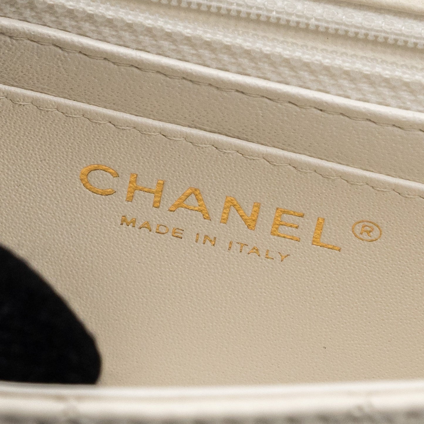 Chanel Mini Rectangular Flap Bag Lambskin White L (microchip)