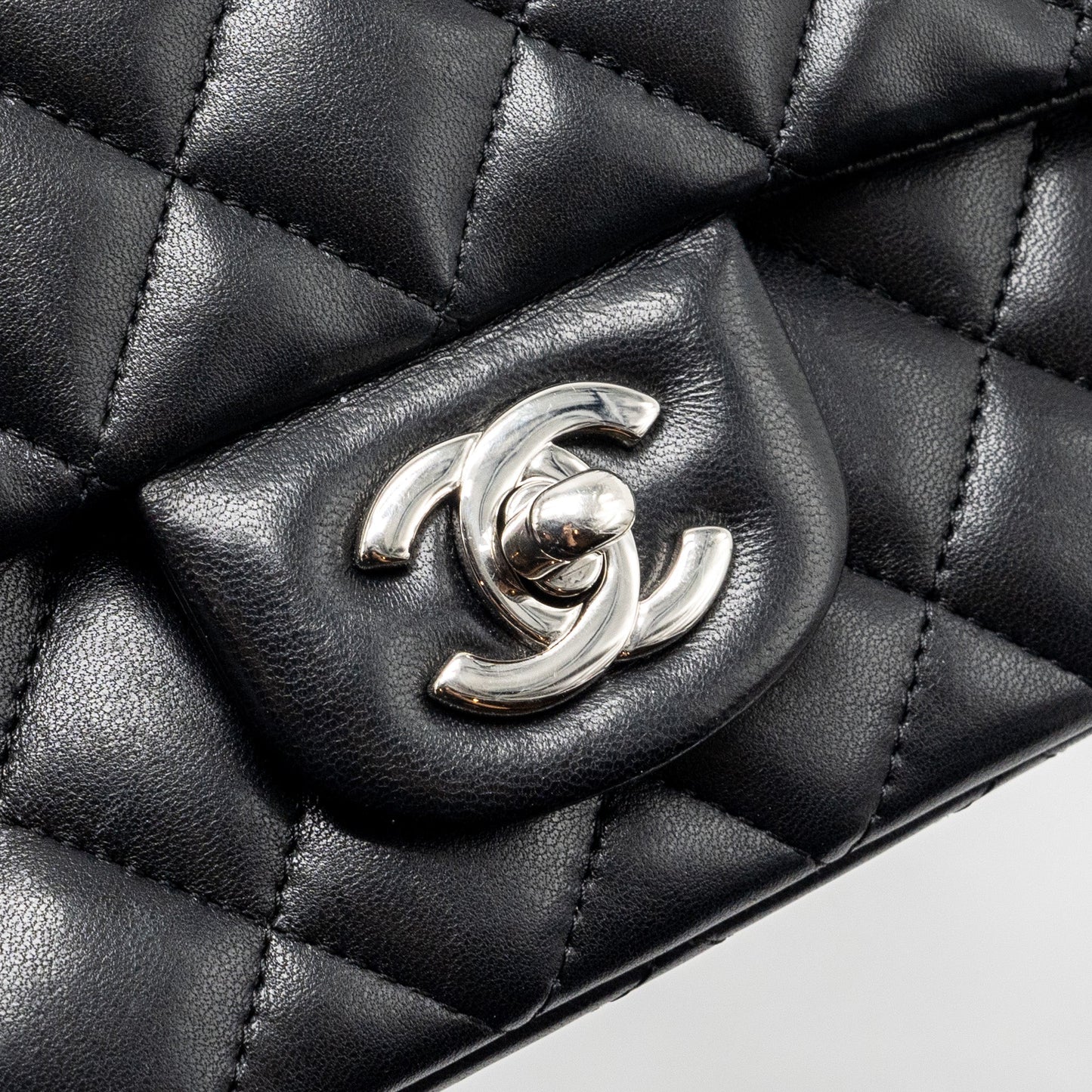Chanel Mini Rectangular flap bag lambskin black