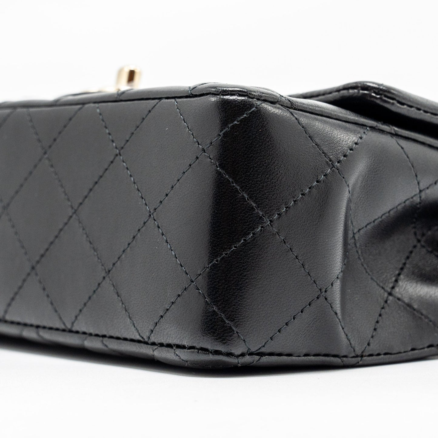Chanel mini rectangular flap bag lambskin black L (Microchip)