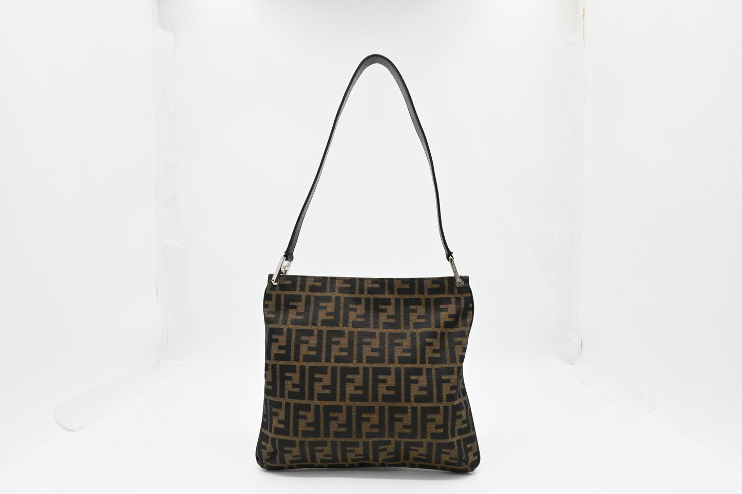 Fendi Shoulder Bag in Zucca Canvas