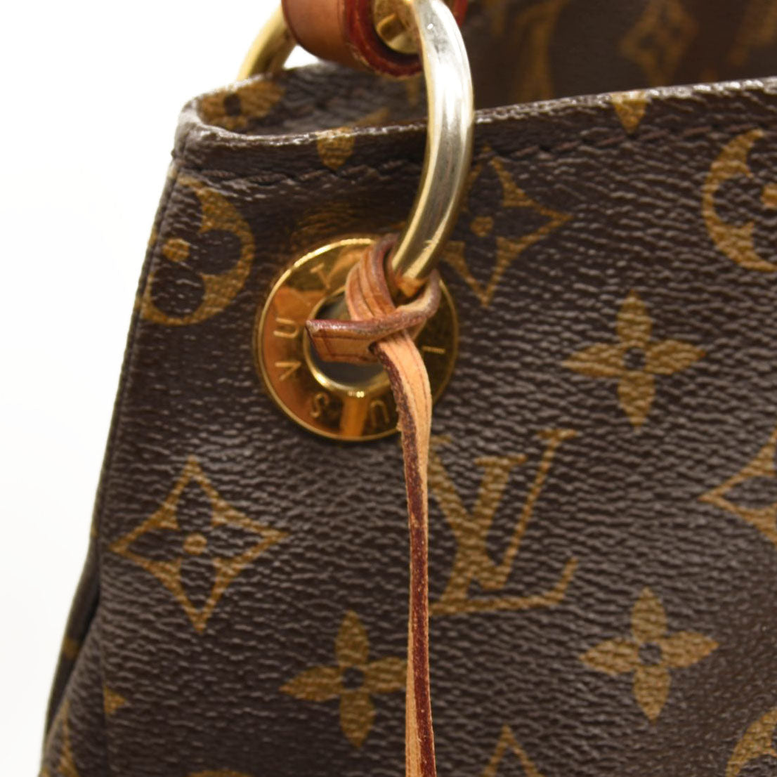 LOUIS VUITTON Monogram Artsy MM Handbag