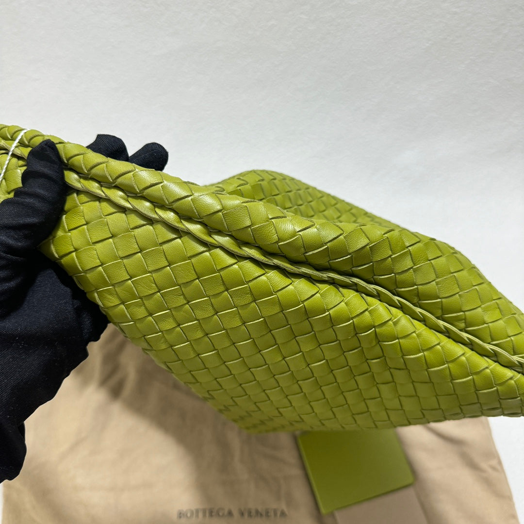 Bottega Veneta Hobo Bag Large Leather Mela Green 47cm