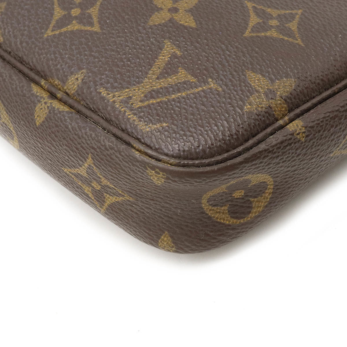 Louis Vuitton Pochette Accessoires Handbag