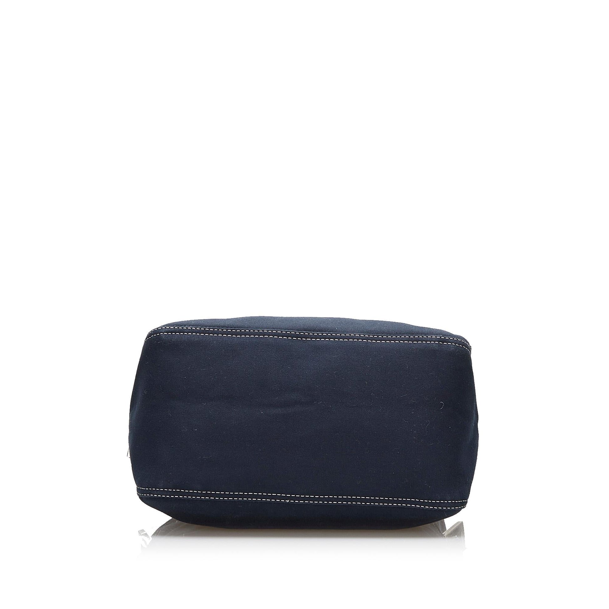 Fendi FF Marble Logo Shoulder Bag