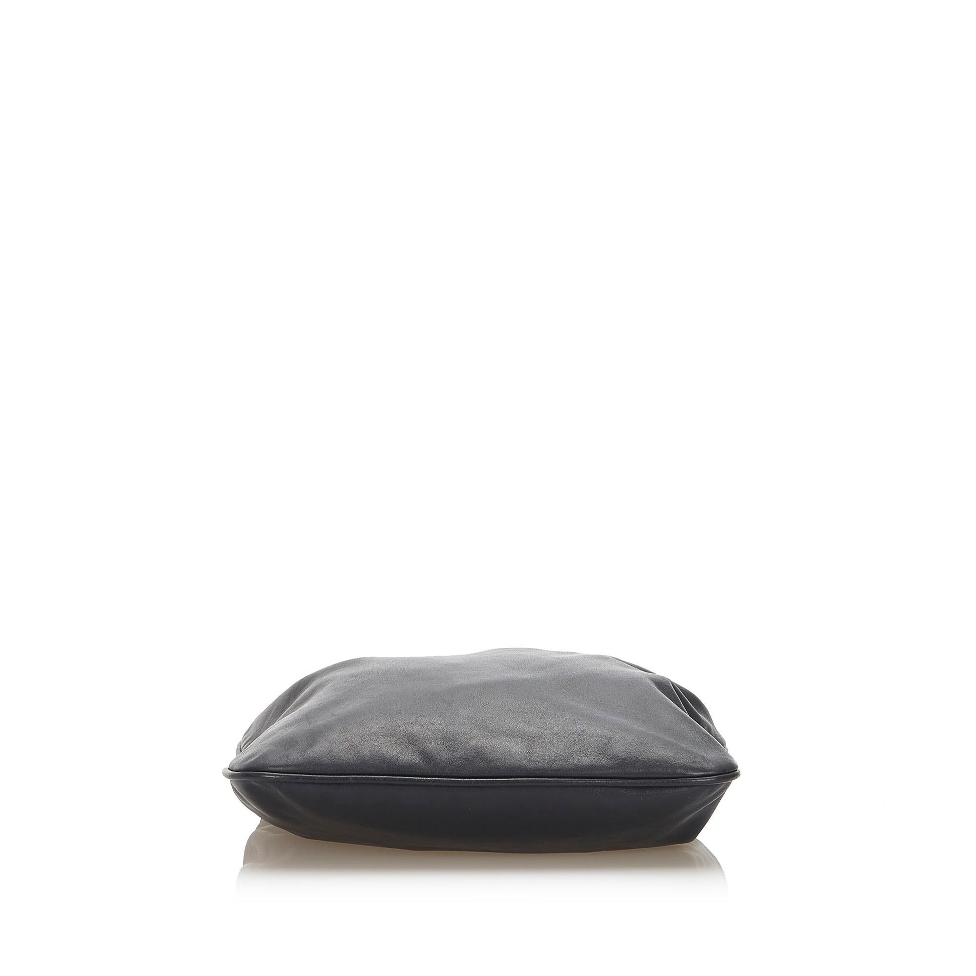 Gucci Leather Shoulder Bag