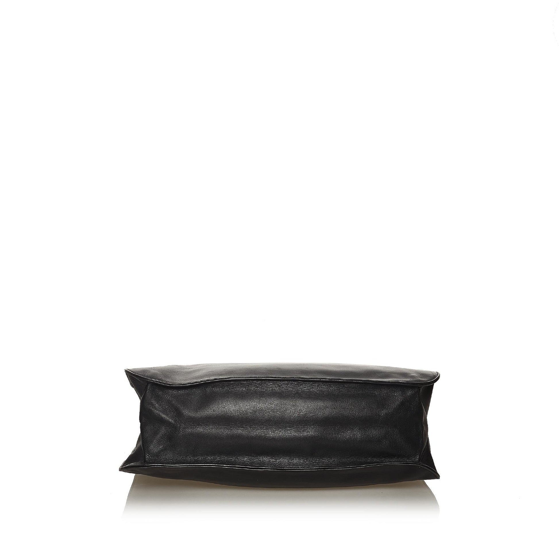 Gucci Leather Shoulder Bag