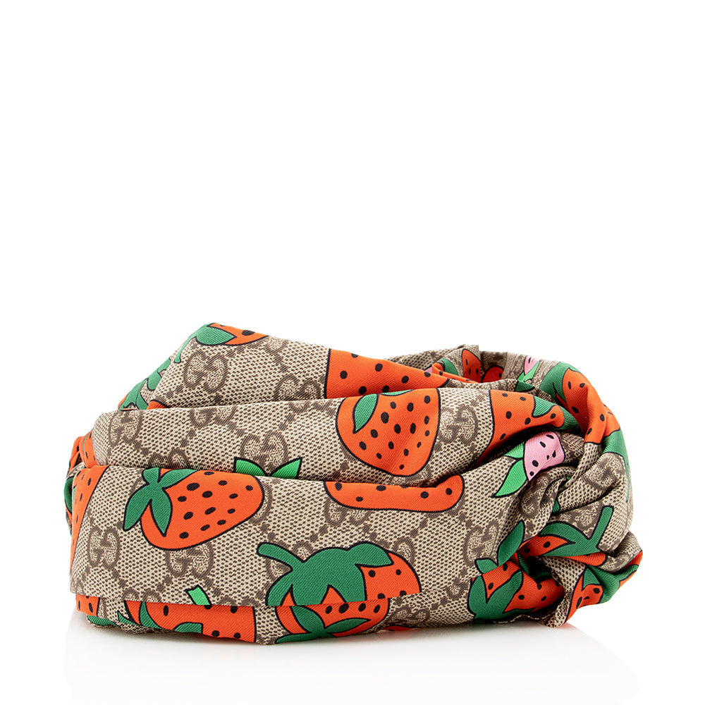 Gucci GG Supreme Handbag Style 4