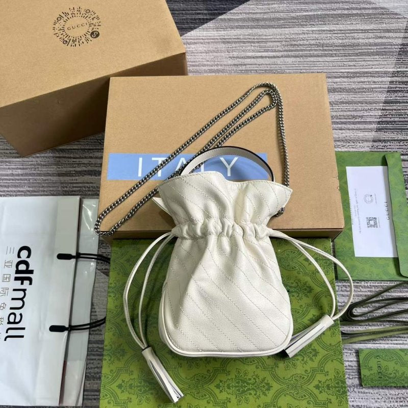 ????? ??? ?????? Gucci GG WB001304