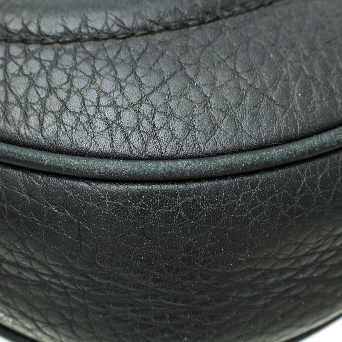 Gucci Chain Leather Shoulder Bag