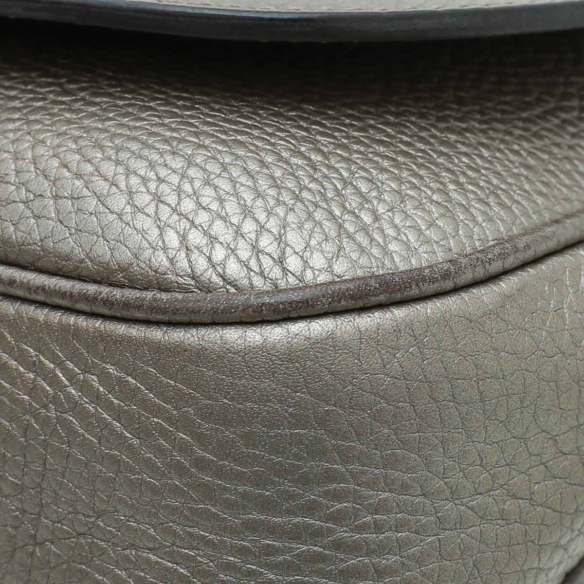 Gucci Chain Leather Shoulder Bag