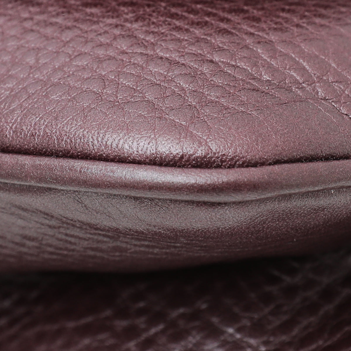 Gucci Chain Leather Shoulder Bag