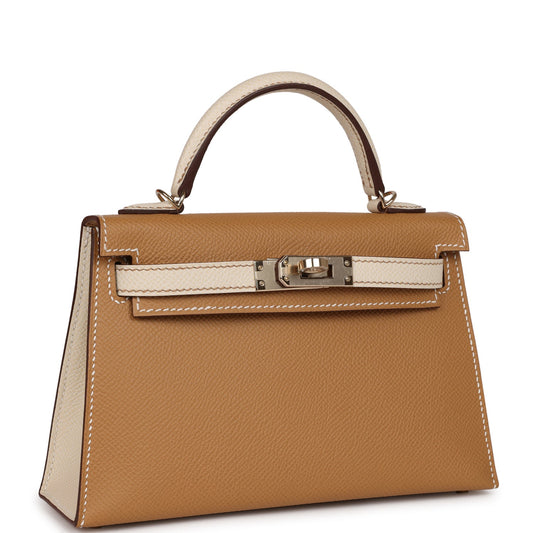 Hermes Special Order (HSS) Kelly 20 Sellier Biscuit and Craie Epsom Permabrass Hardware