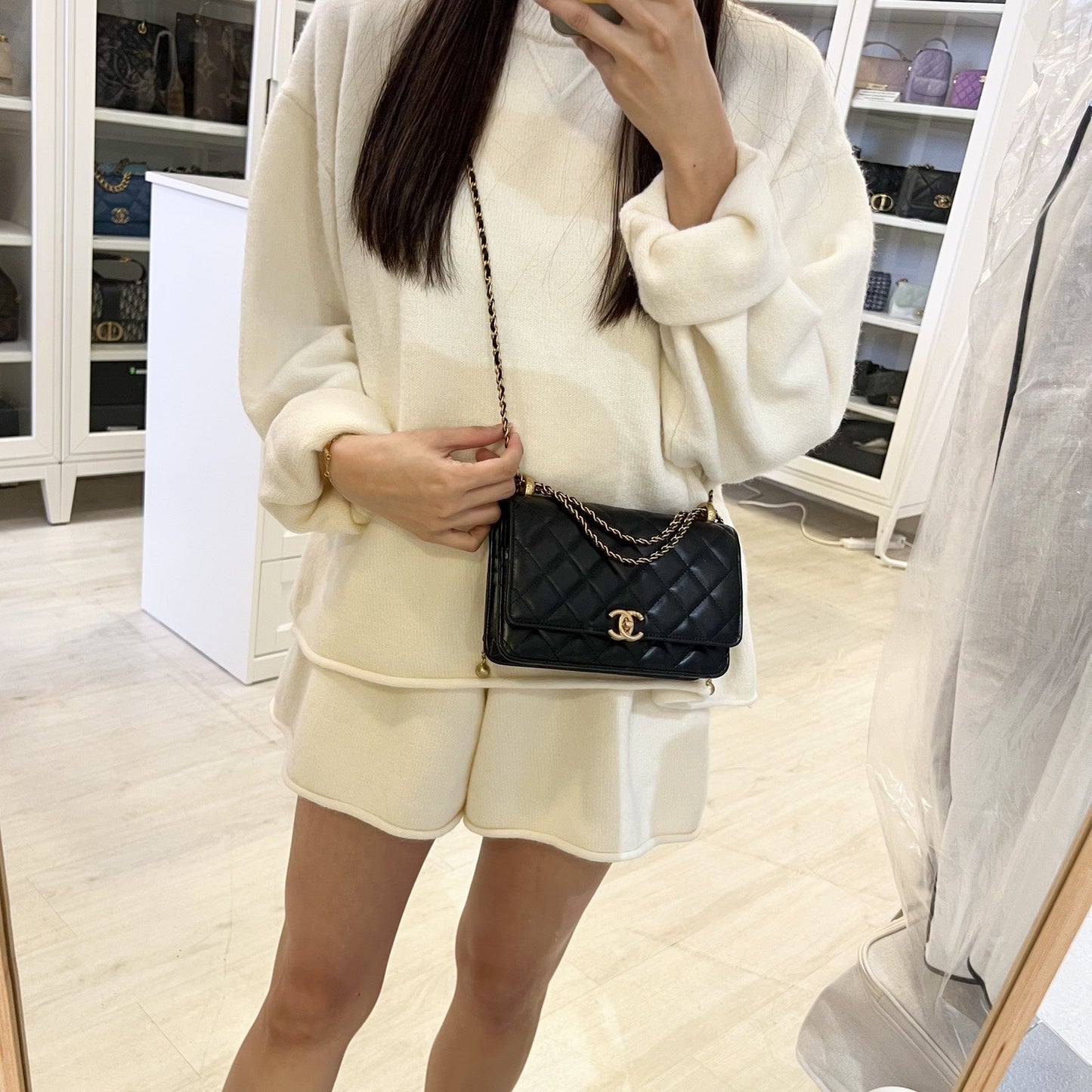 Chanel 24C Double Pearl Adjustable Chain Wallet on Chain WOC in Black Calfskin and AGHW (Model: AP2289) Crossbody