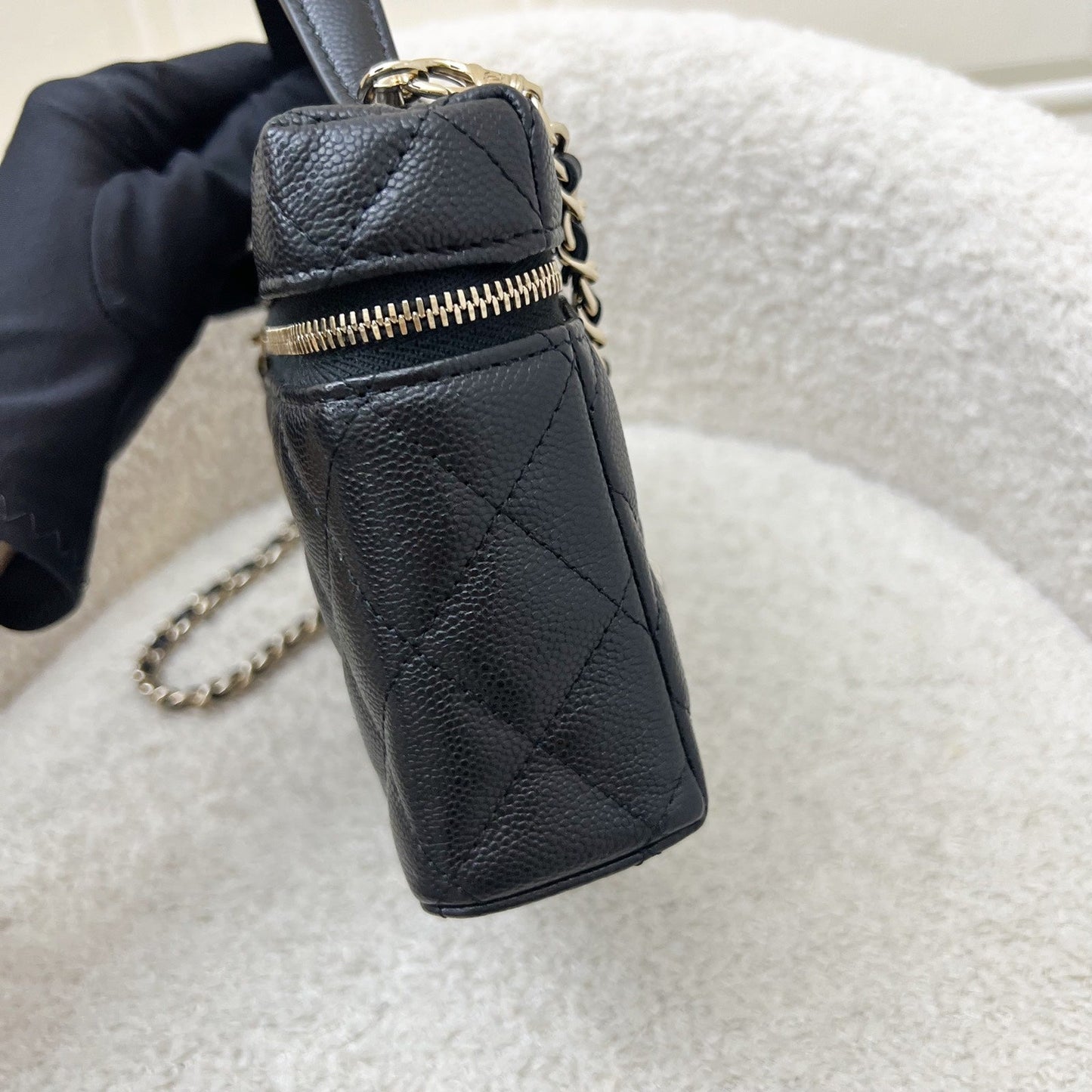 [BN - Local Set - July 2025] Chanel 25B Vanity / Clutch with Chain (LP Style Bag) in Black Caviar and LGHW (Model: AP4385)