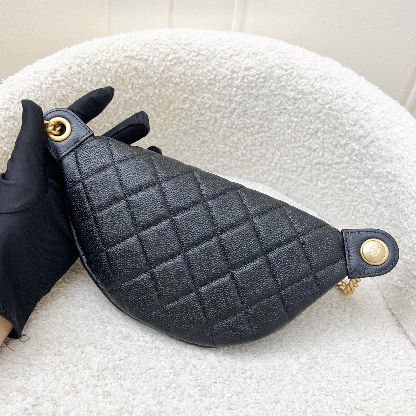 Chanel 24P Heart Adjustable Chain Waist Bag in Black Caviar and AGHW (Model: AP3761)