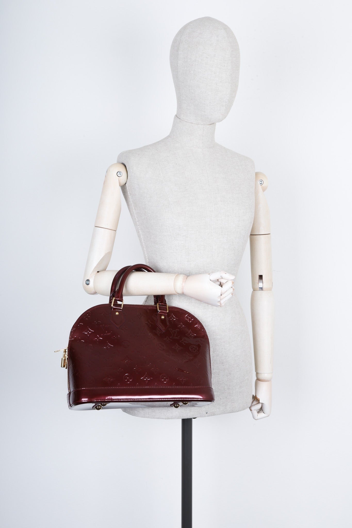Louis Vuitton Alma Bag PM Vernis Rouge Fauviste
