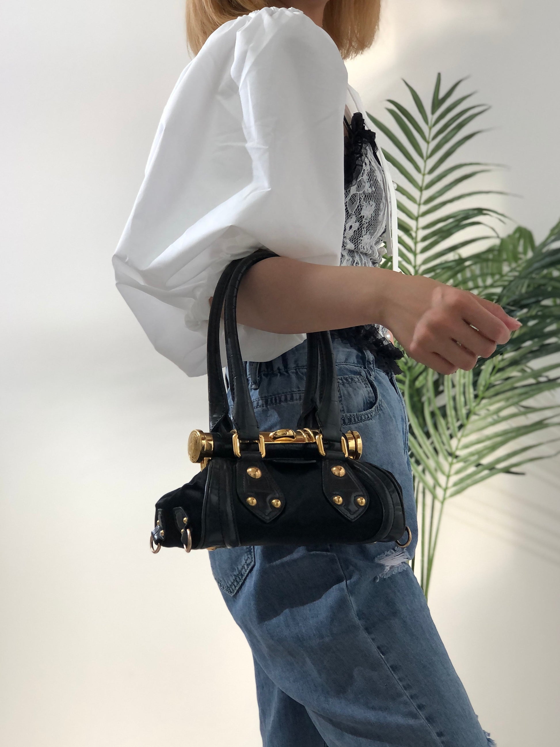 CELINE Triomphe Crocodile embossed Satin Clasp Handbag Black Old CELINE