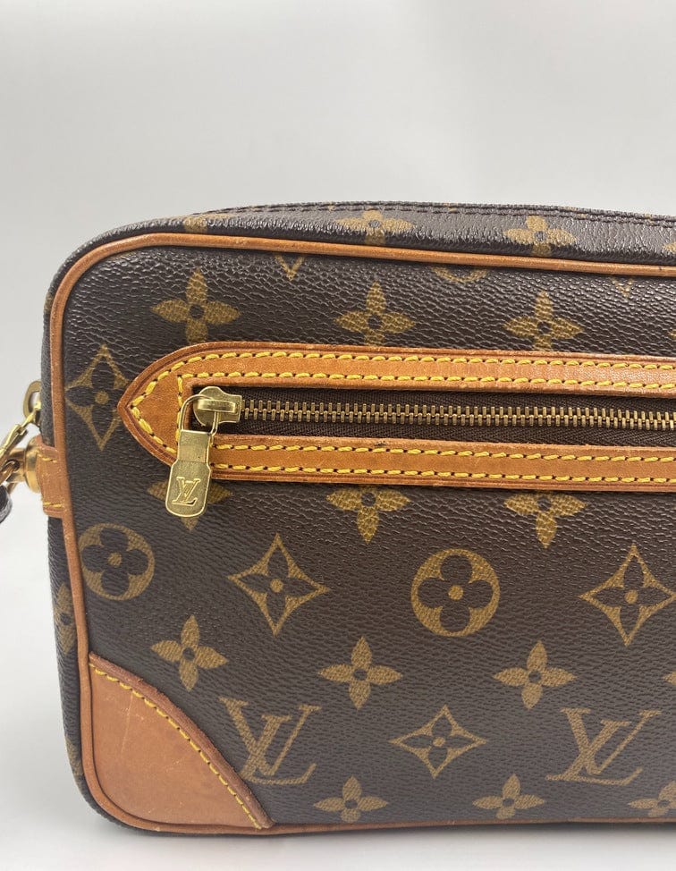 Louis Vuitton Clutch