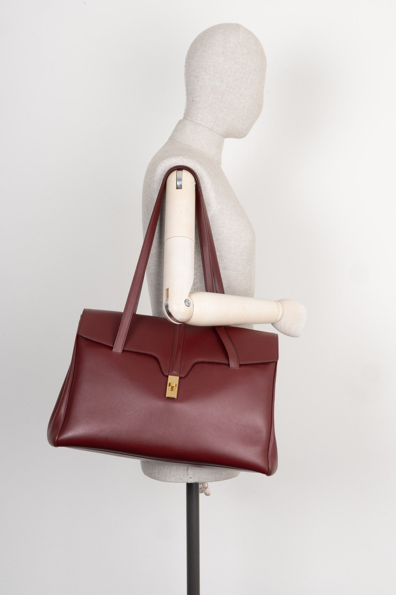 CELINE Soft Bag Large Bordeaux