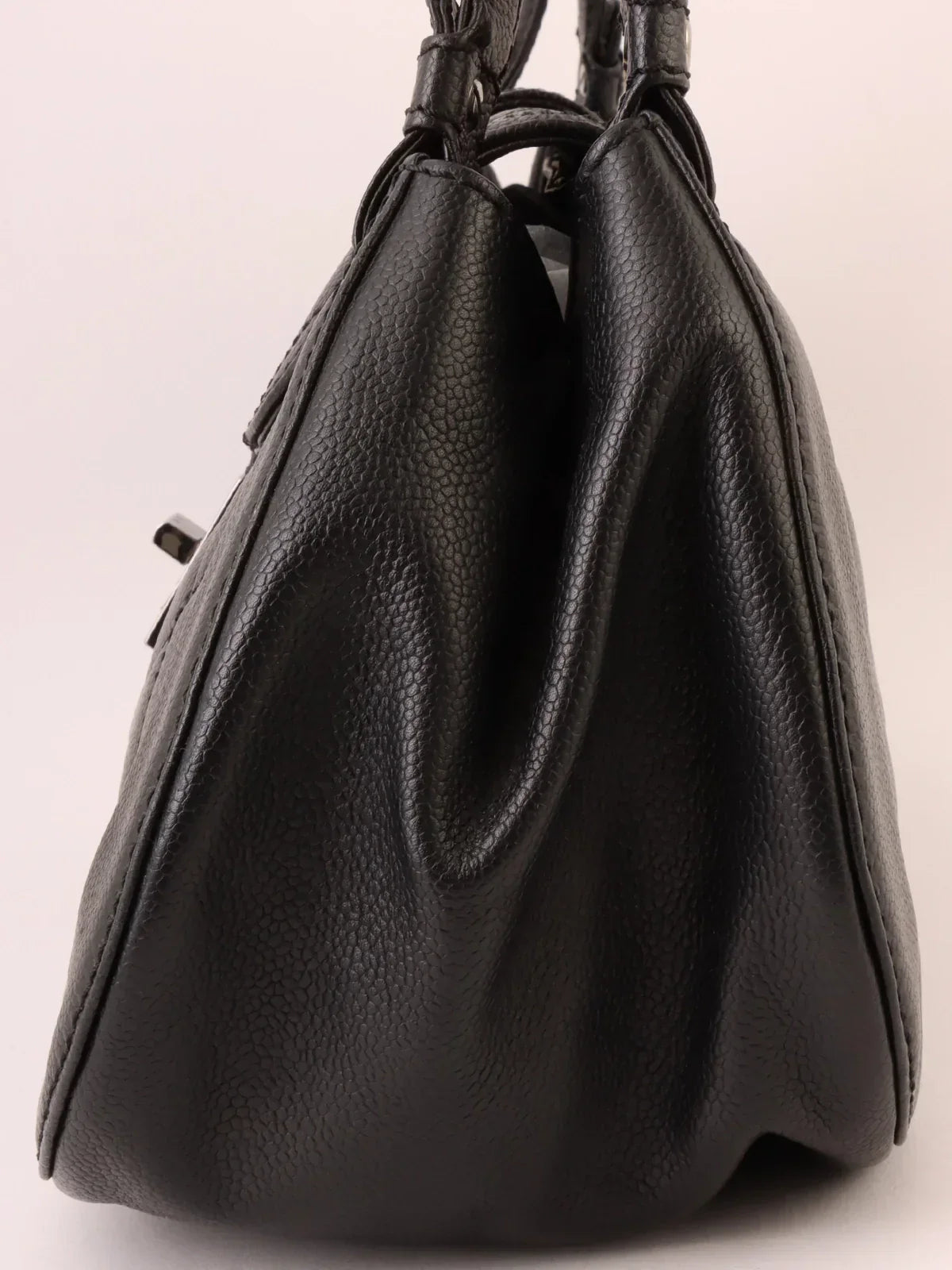 Chanel Shoulder Bag - Almora Bags