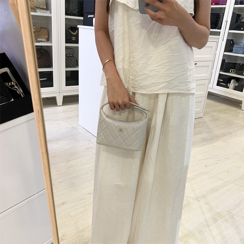 Chanel 25C Quilted Hobo Clutch on Chain in Light Grey Caviar and LGHW Shoulder Bag