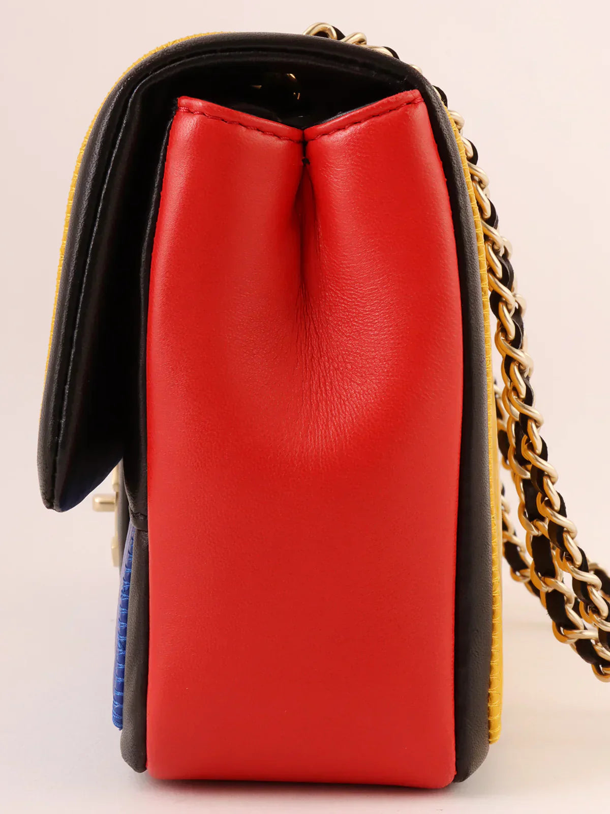 Chanel Shoulder Bag - Almora Bags