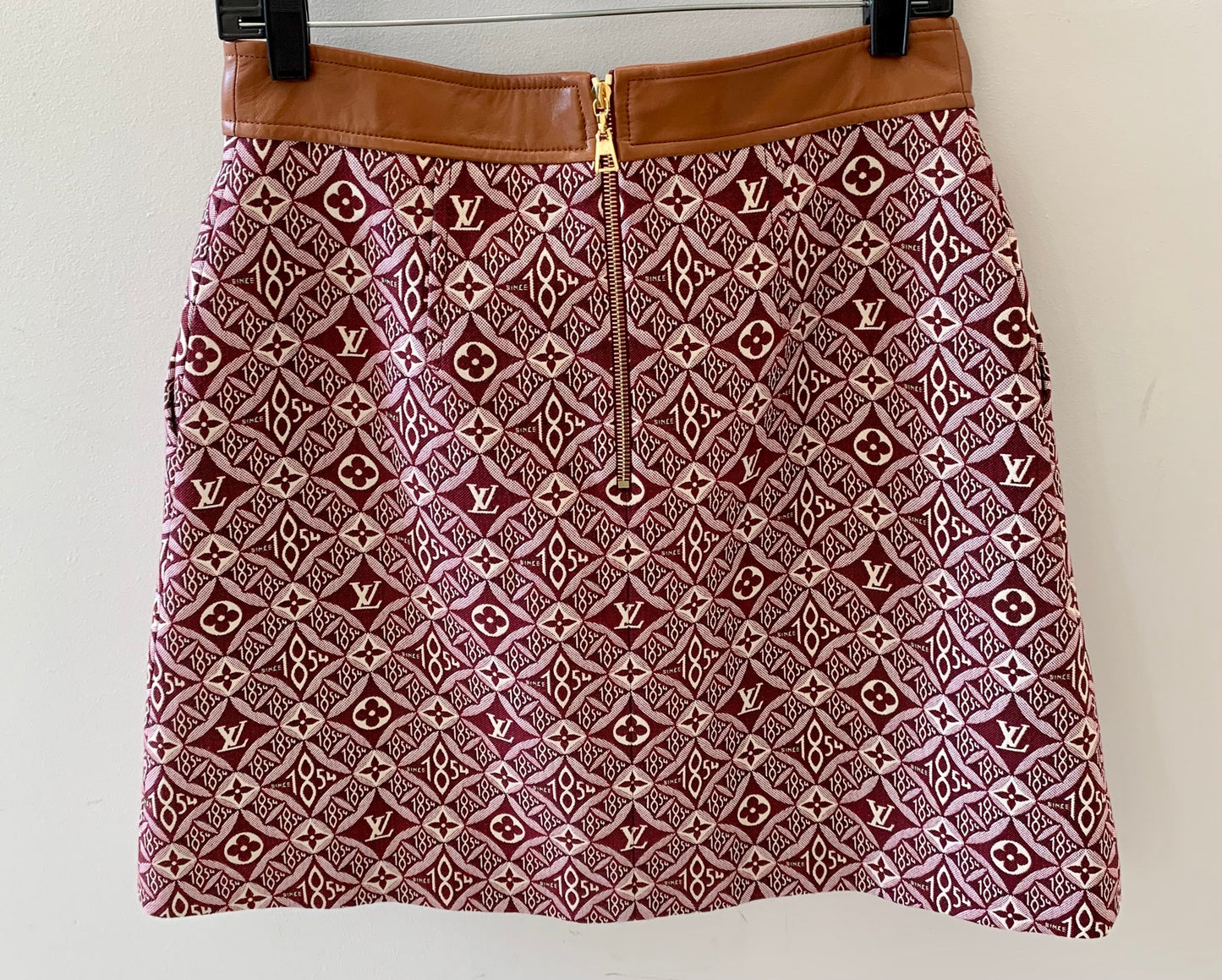 LOUIS VUITTON LEATHER BELTED ZIP SKIRT