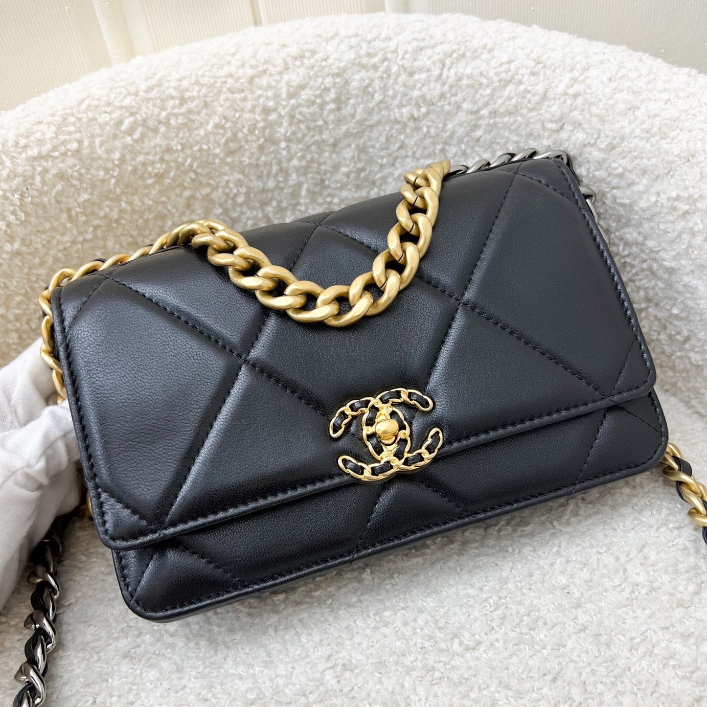 Chanel 19 Wallet on Chain WOC in Black Lambskin and 3-Tone HW (Model: AP3267) Crossbody