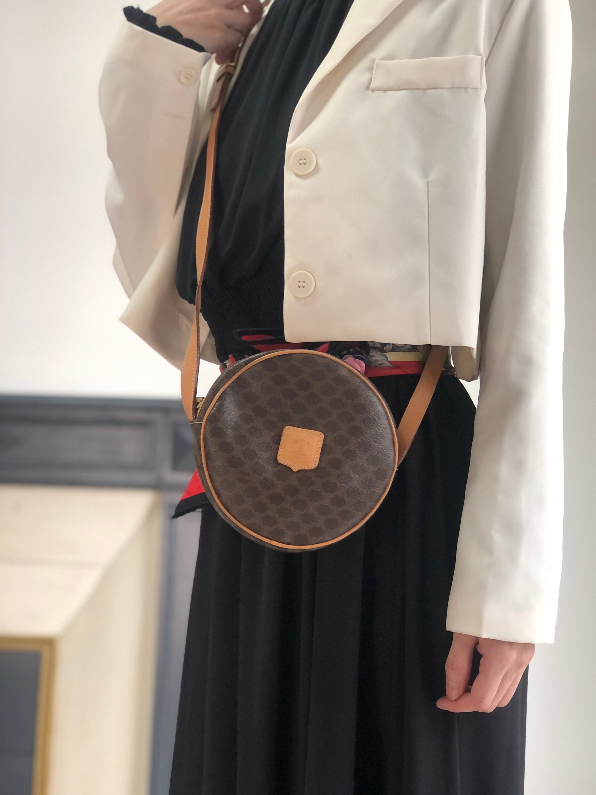 CELINE Round Shoulder bag Brown teecbu