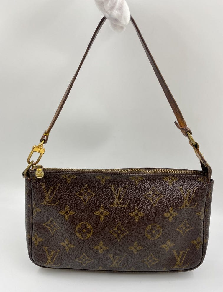 Louis Vuitton Pochette Clutch
