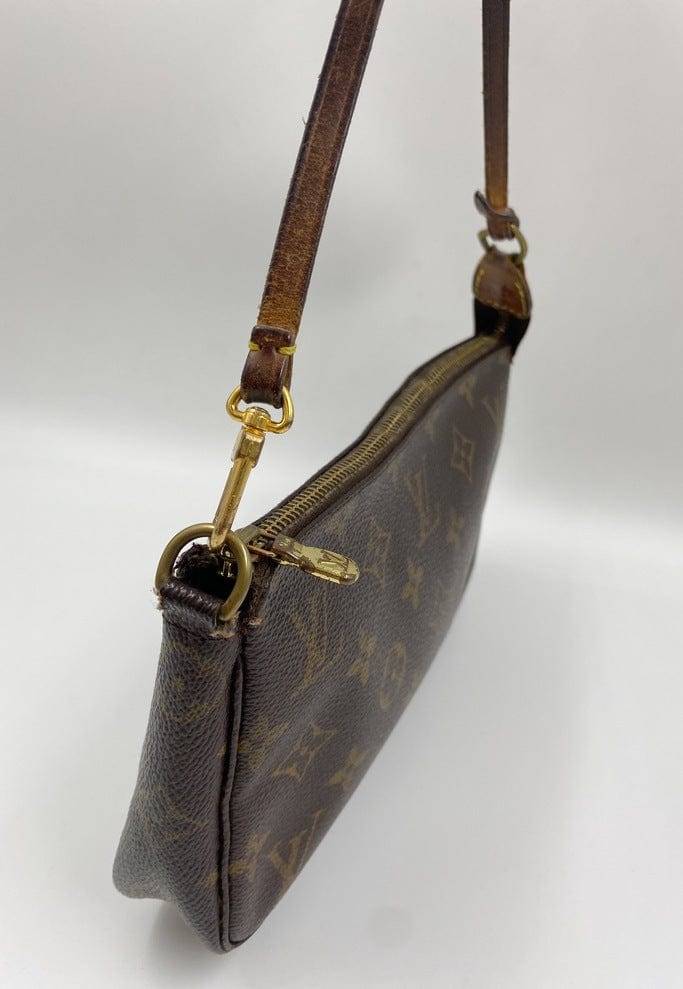Louis Vuitton Pochette Clutch