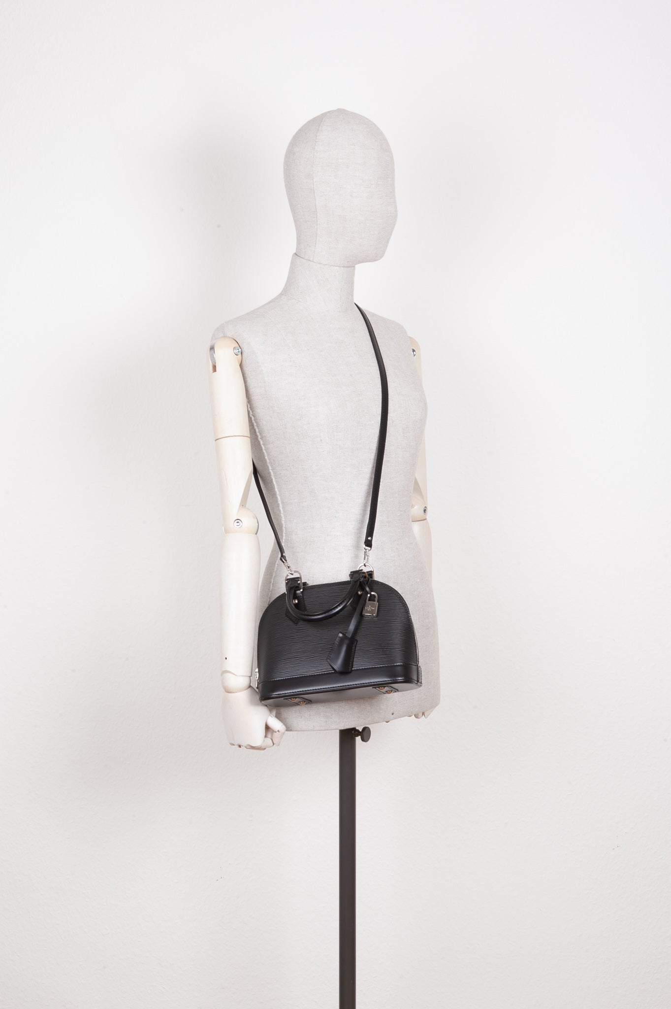 LOUIS VUITTON Alma BB Epi Black Handbag