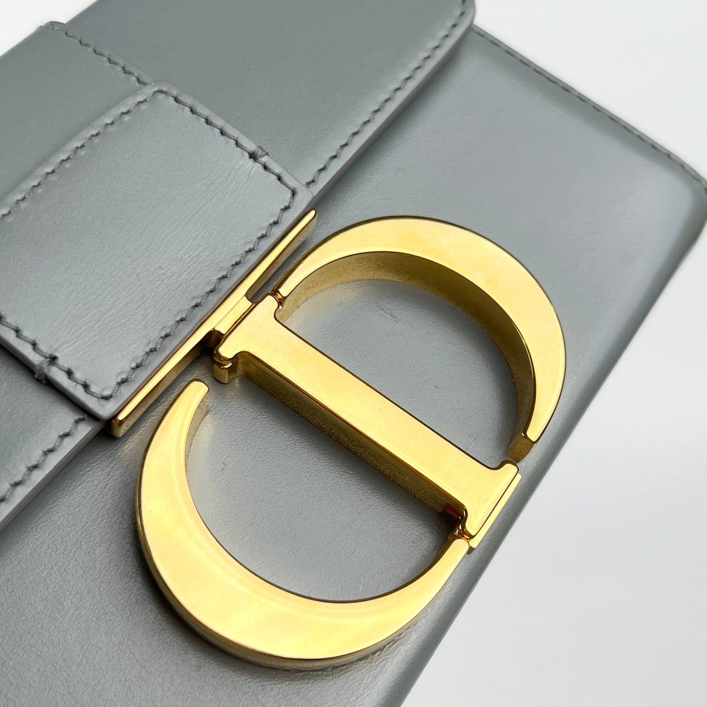 Christian Dior 30 Montaigne Micro Blue