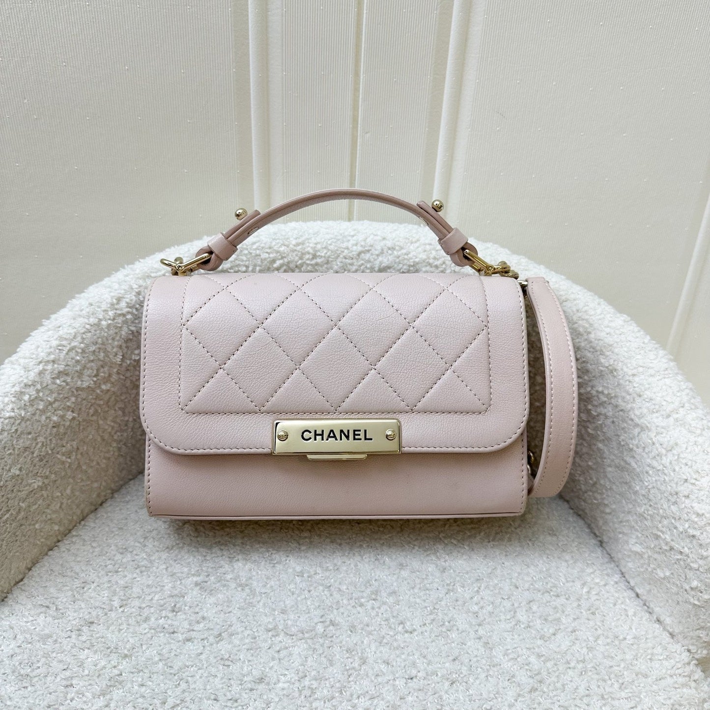 Chanel 17C Click Label Shoulder Bag in Light Pink Calfskin and LGHW