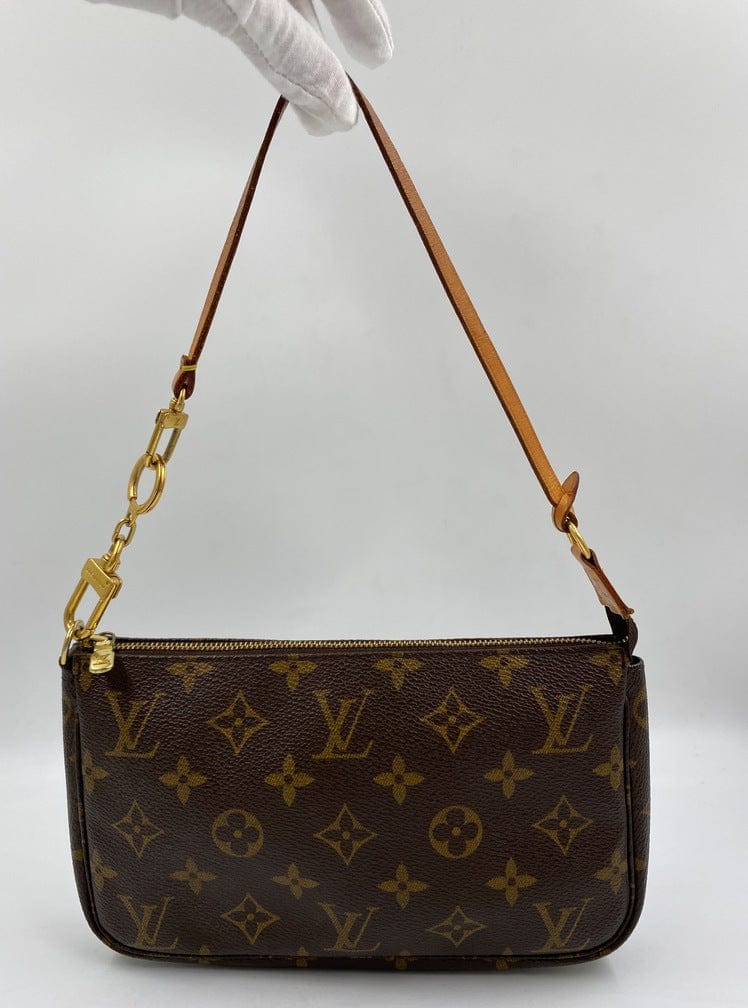 Louis Vuitton Pochette Clutch