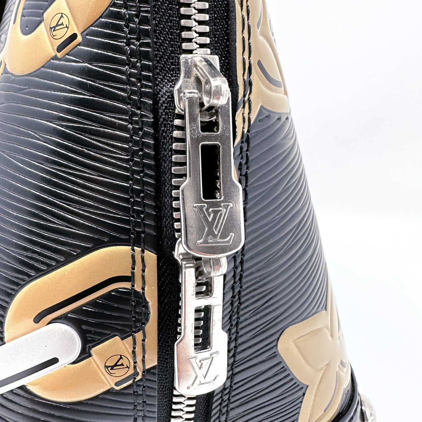 Louis Vuitton Alma Epi Leather PM - LIMITED EDITION Handbag