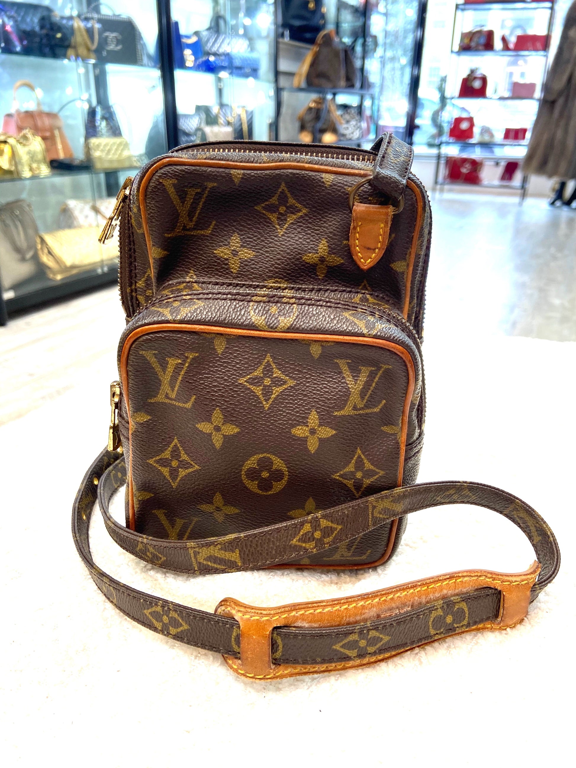LOUIS VUITTON MONOGRAM AMAZONE PM BAG