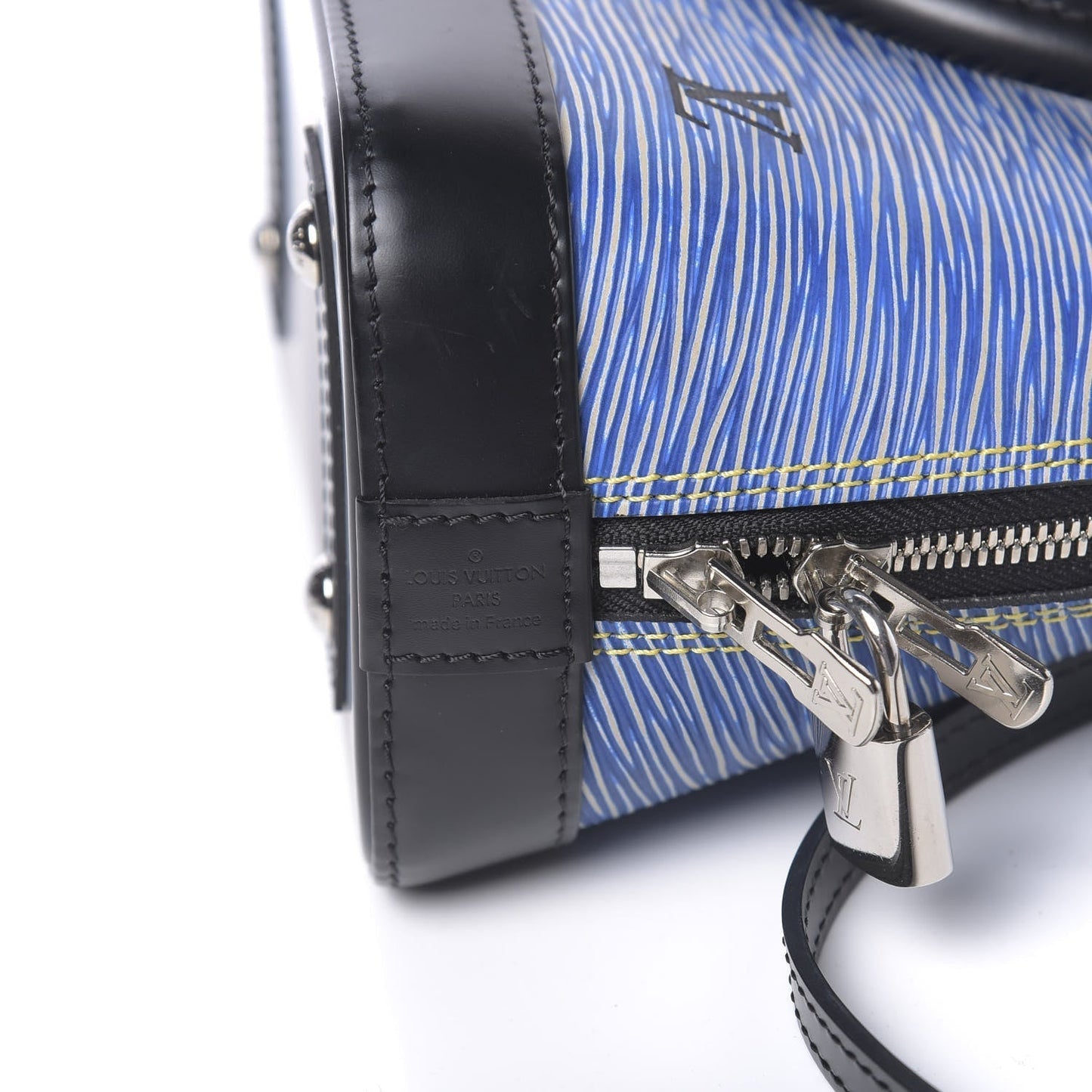 LOUIS VUITTON ALMA BB EPI LEATHER- LIGHT Handbag