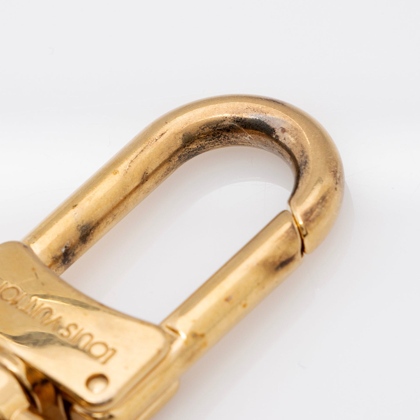 Louis Vuitton LV Circle Bag Charm (SHF-vFzkPj)