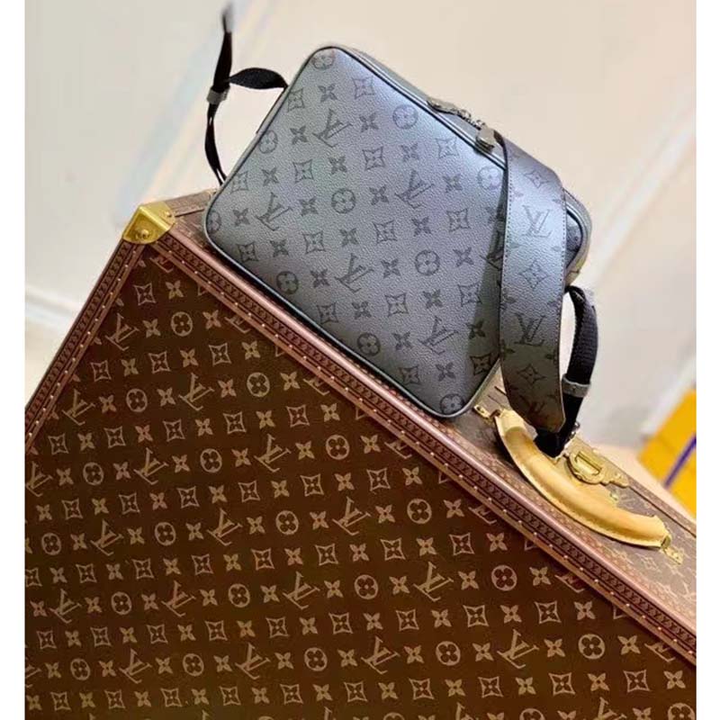 Louis Vuitton LV Men Outdoor Messenger Bag Gunmetal Gray Monogram Coated Canvas